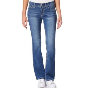 WallFlower Women's Legendary Bootcut Mid-Rise Insta Stretch Juniors Jean-11 Long